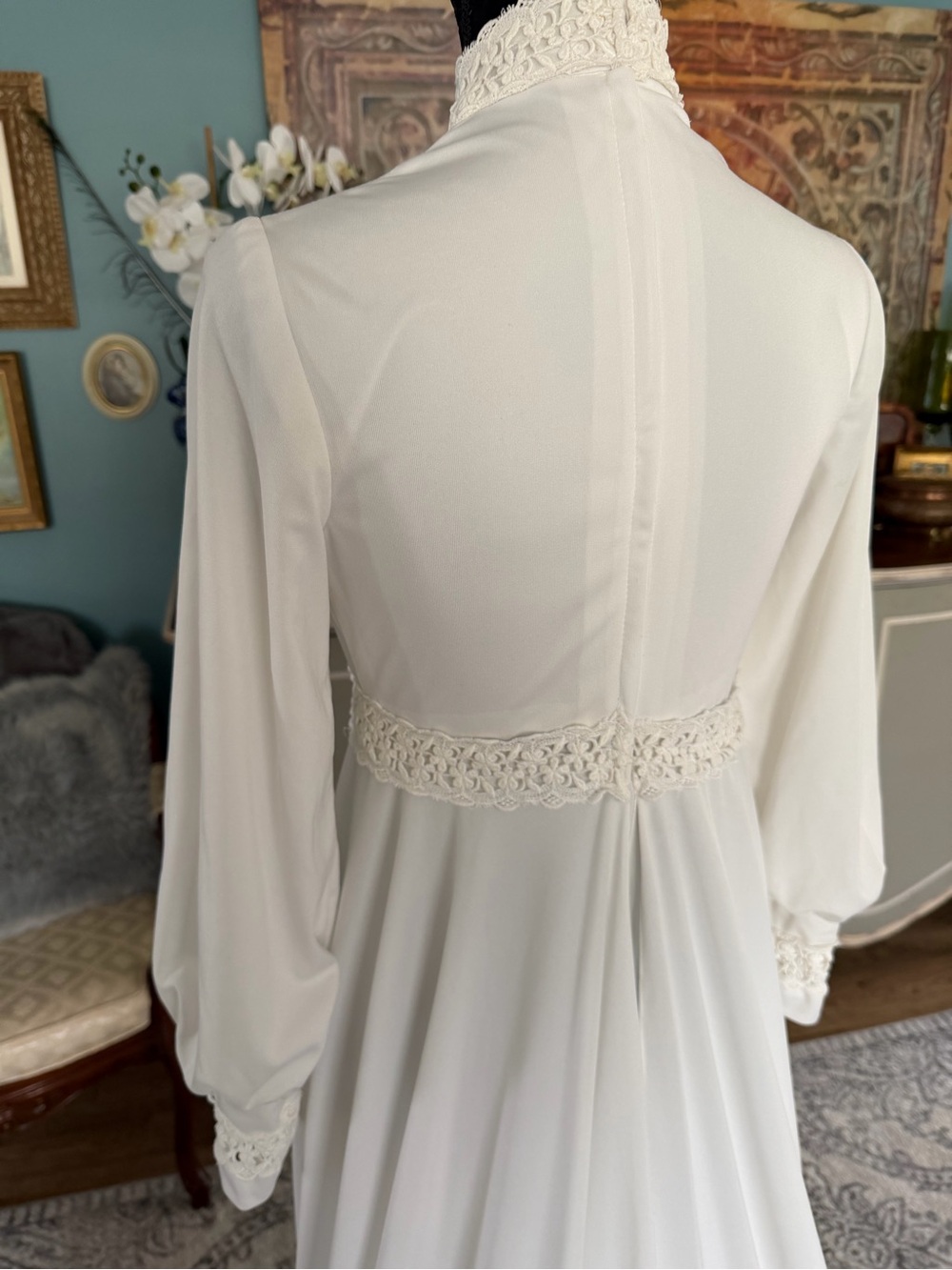 Vintage 1970’s Empire Waist White Long-Sleeve Maxi Dress with Lace Trim - Picture 4 of 5